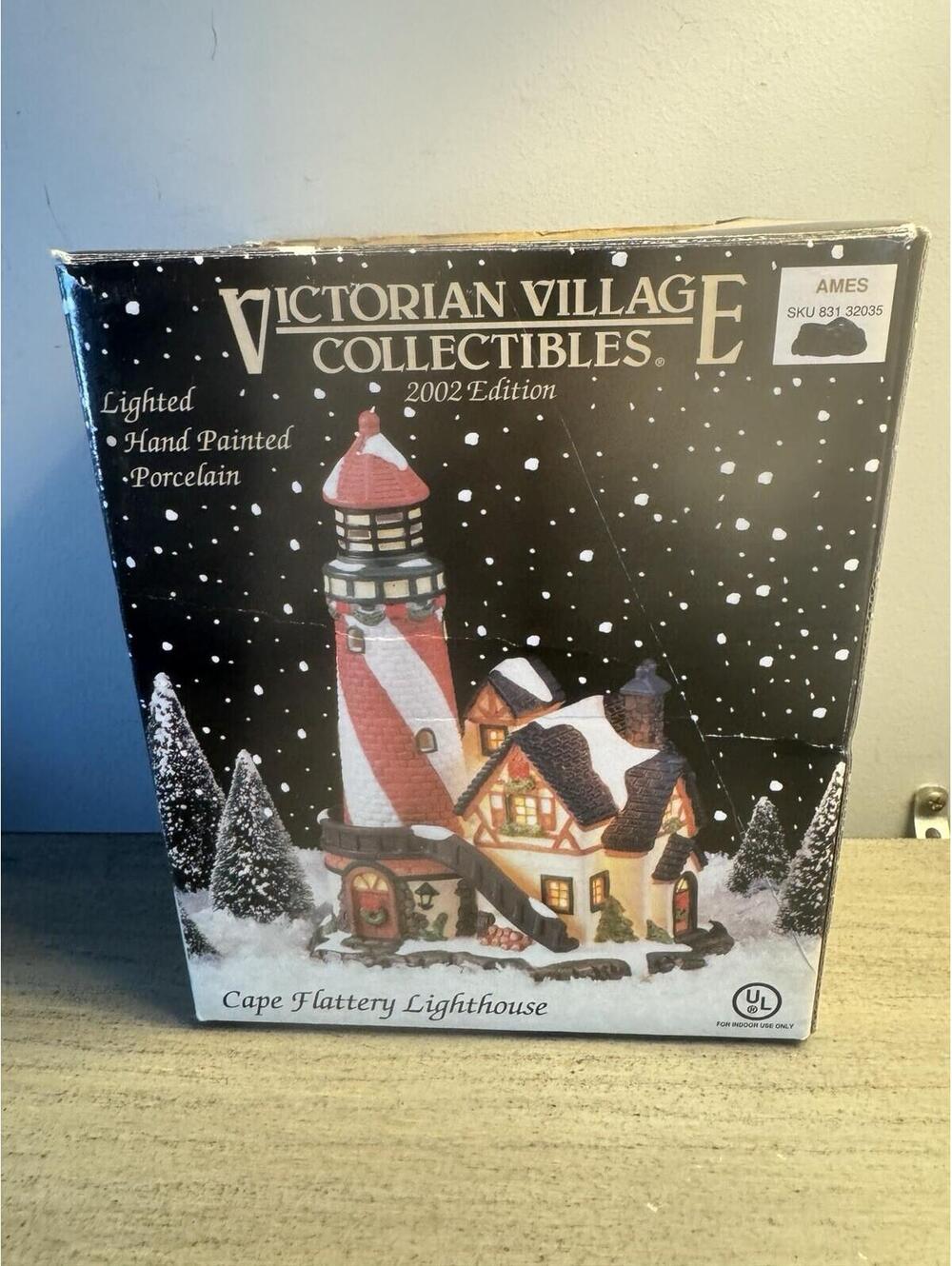 Victorian Village Collectibles Cape Flattery Lighthouse 2002 Lighted Porcelain